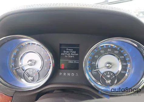 2011 Chrysler 300C из США, поврежденный, VIN 2C3CA6CTXBH579830